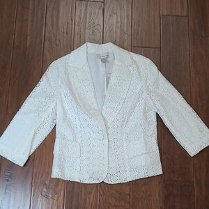 NWT Zacharee White Eyelet Jacket size 8